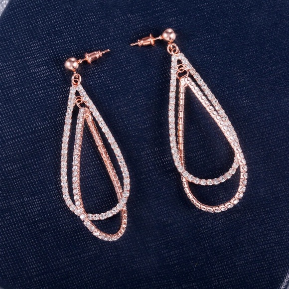 NWT 18k GOLD PLATED Diamond Luxury Earrings - Picture 6 of 7